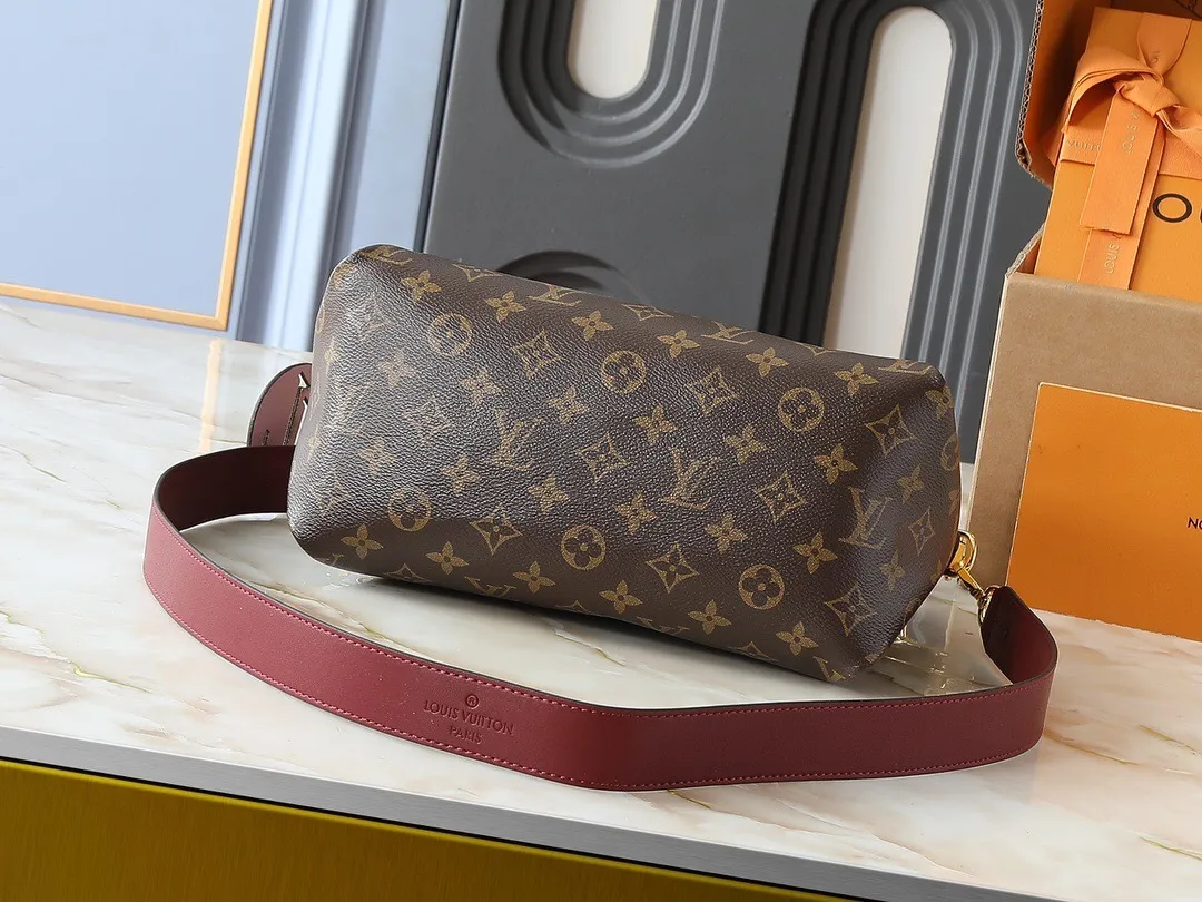 All Categories Official Website "Brand Women's Bags" Women's Bags 💙 LV 2025 New LV Crossbody Bag