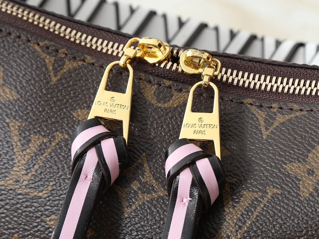 All Categories Official Website "Brand Women's Bags" Women's Bags 💙 LV 2025 New LV Crossbody Bag