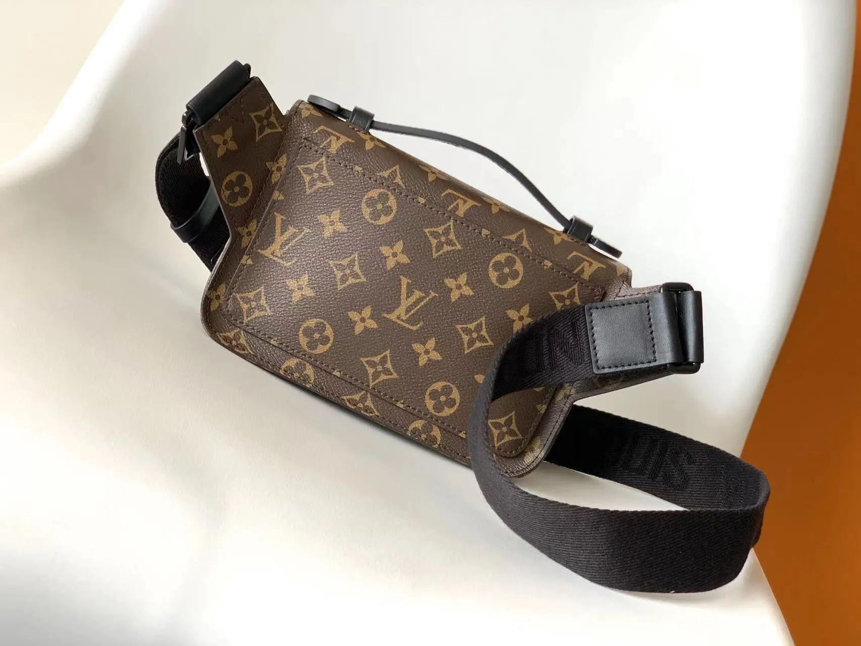 All Categories Official Website "Brand Women's Bags" Women's Bags 💙 LV 2026 New LV Crossbody Bag