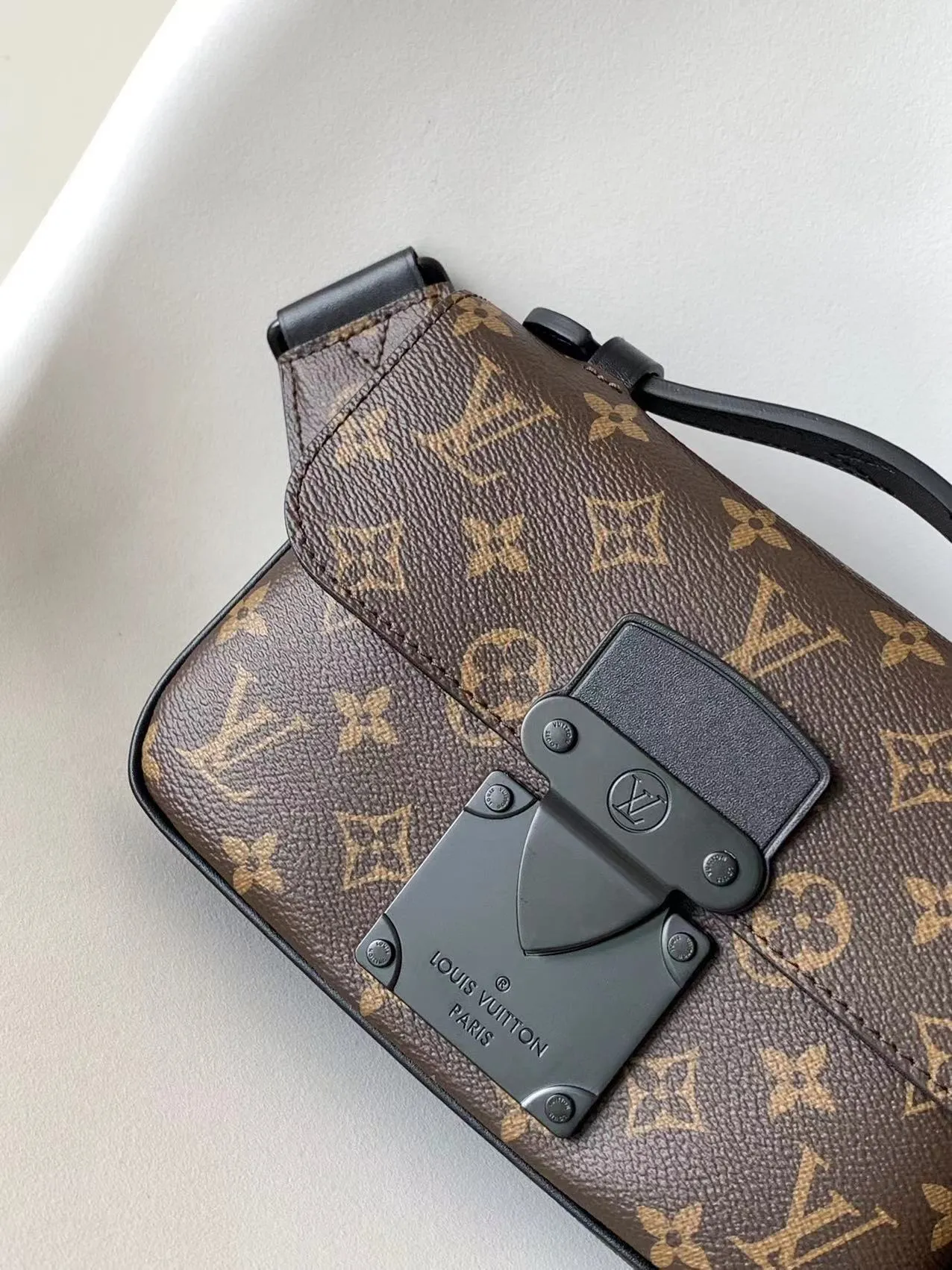 All Categories Official Website "Brand Women's Bags" Women's Bags 💙 LV 2026 New LV Crossbody Bag