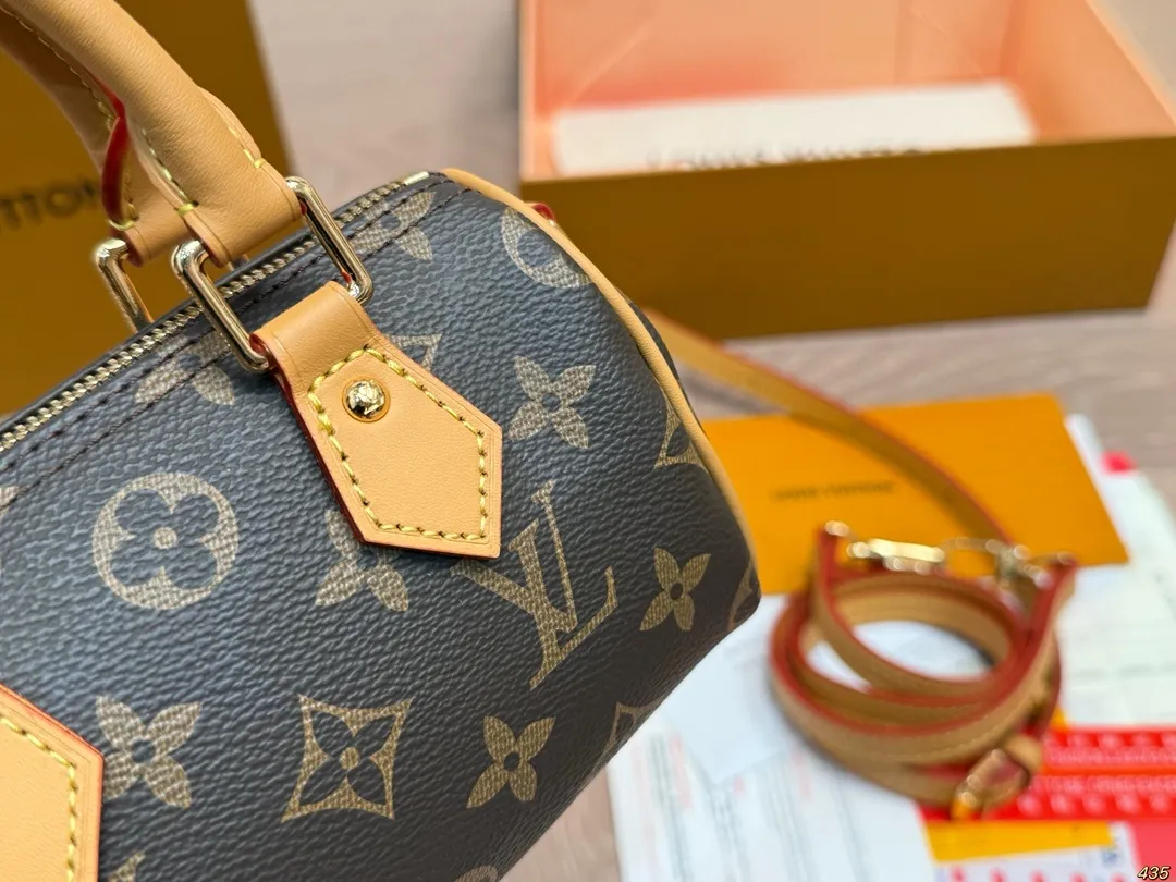 All Categories Official Website "Brand Women's Bags" Women's Bags 💙 LV 2025 New LV Crossbody Bag