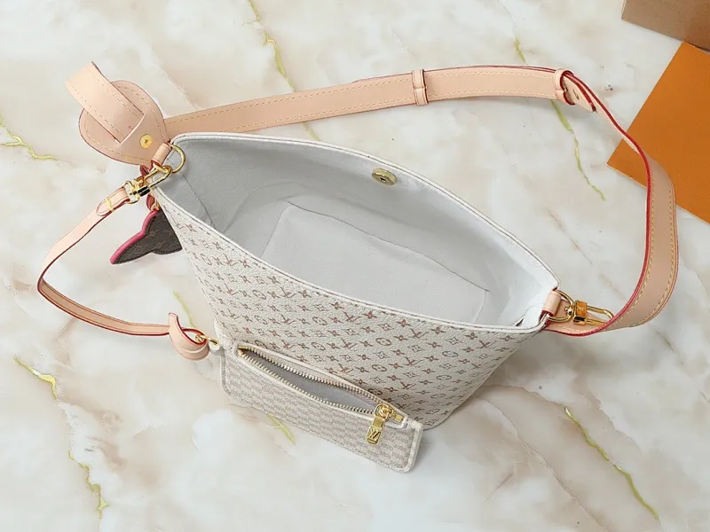 All Categories Official Website "Brand Women's Bags" Women's Bags 💙 LV 2025 New LV Crossbody Bag