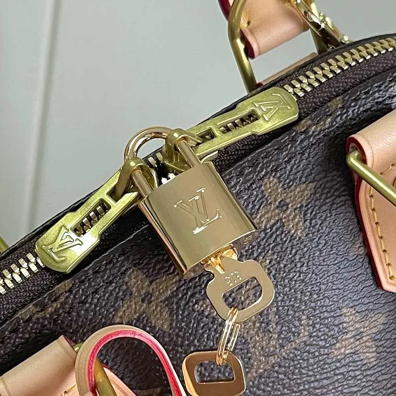 All Categories Official Website "Brand Women's Bags" Women's Bags 💙 LV LV 2026 New Crossbody Shoulder Bag