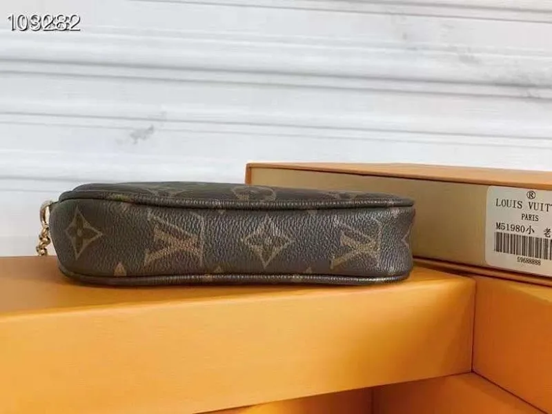 All Categories Official Website "Brand Women's Bags" Women's Bags 💙 LV 2025 New LV Crossbody Bag