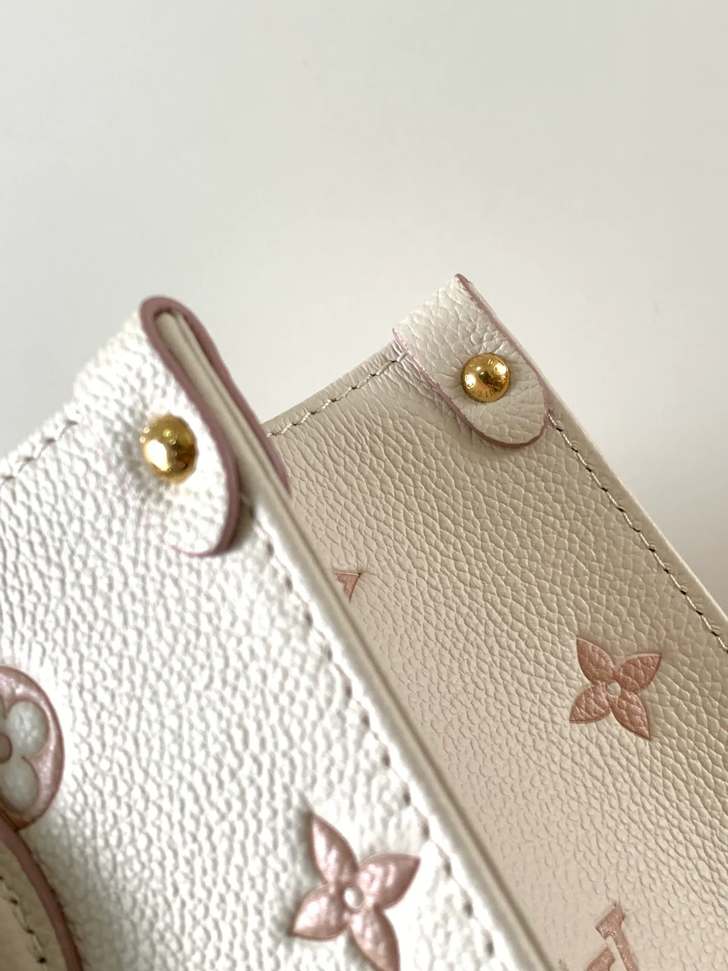 All Categories Official Website "Brand Women's Bags" Women's Bags 💙 LV 2026 New LV Crossbody Bag