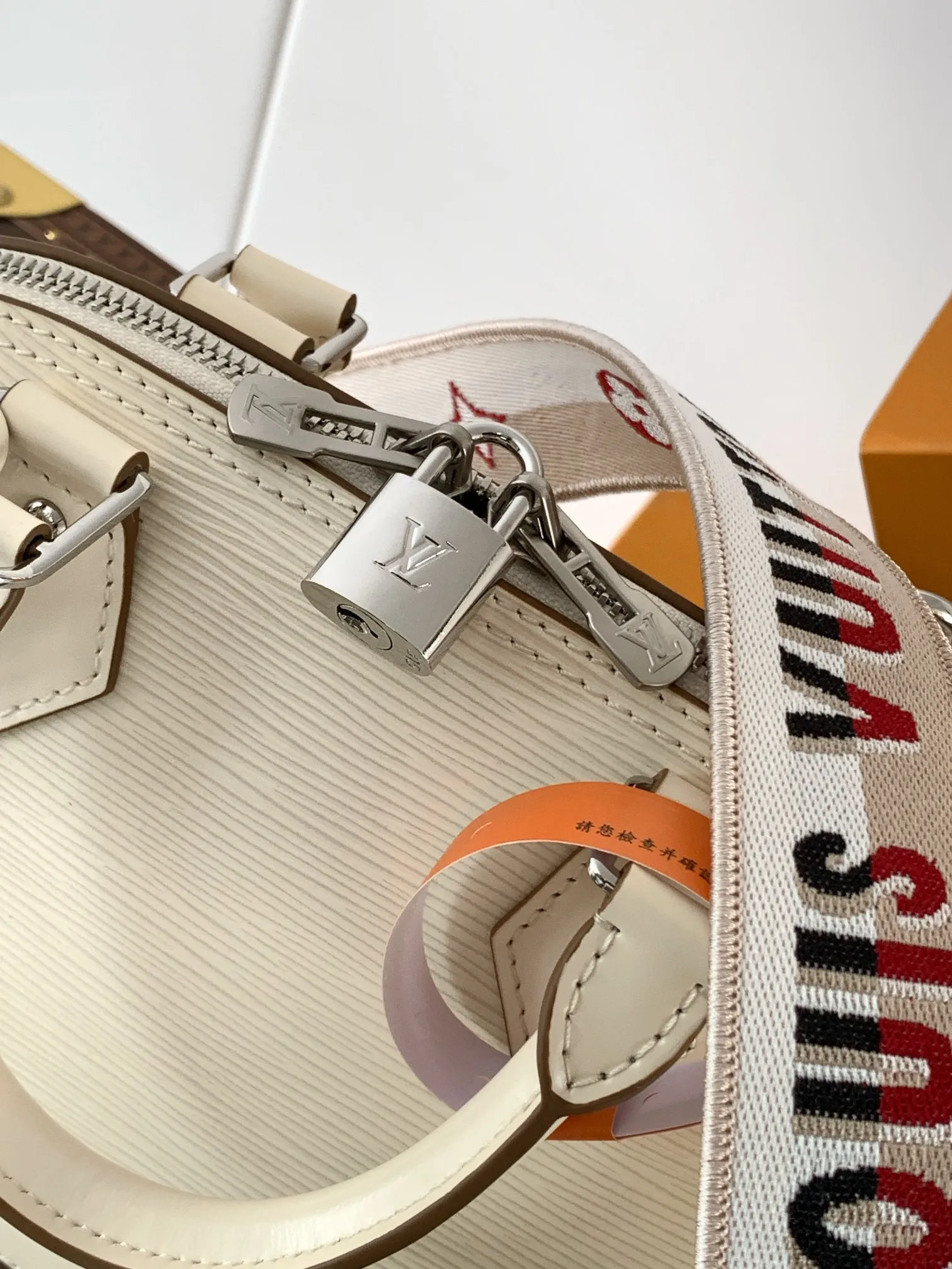 All Categories Official Website "Brand Women's Bags" Women's Bags 💙 LV 2026 New LV Crossbody Bag