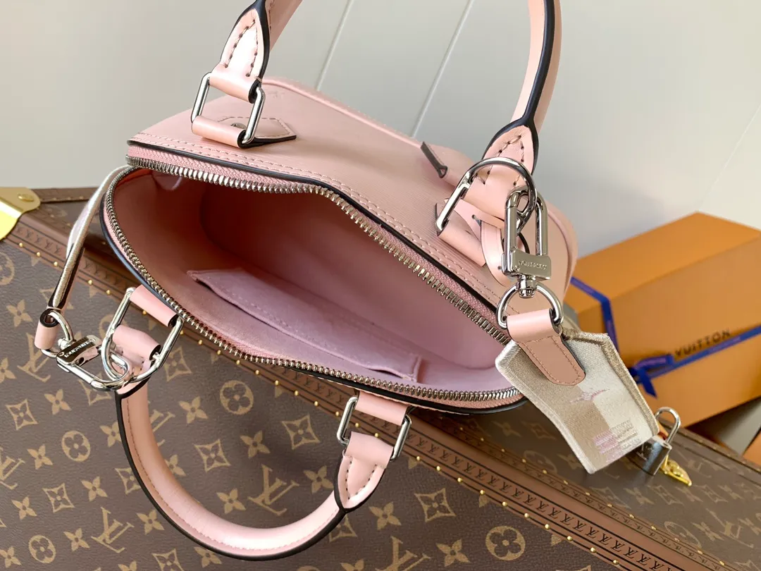 All Categories Official Website "Brand Women's Bags" Women's Bags 💙 LV 2026 New LV Crossbody Bag