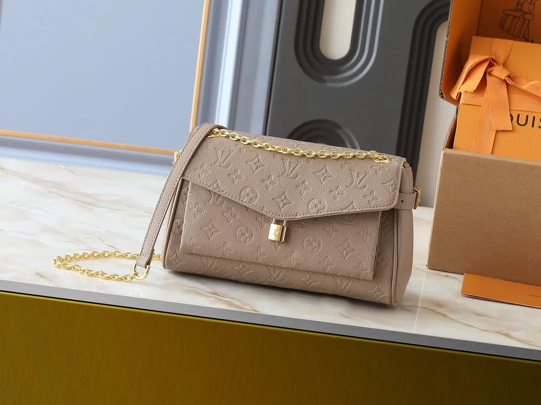 All Categories Official Website "Brand Women's Bags" Women's Bags 💙 LV 2025 New LV Crossbody Bag