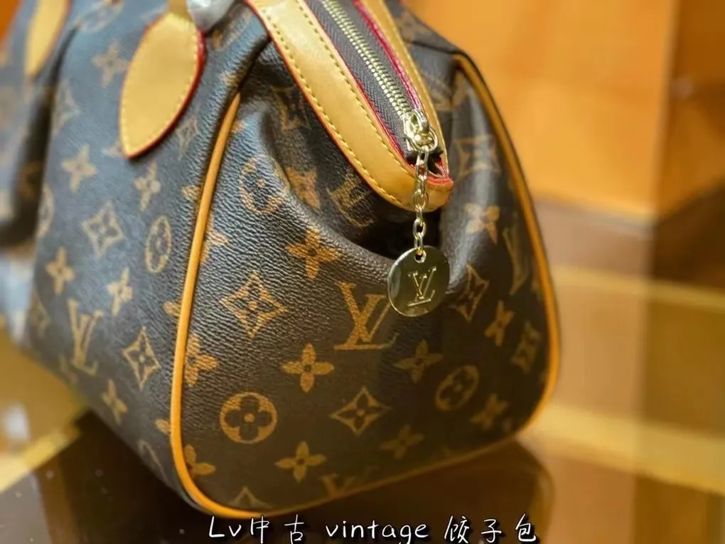 All categories Official website "Brand Women's Bags" Women's Bags 💙 LV fine imitation LV, high imitation LV bags, LV crossbody bags, 2023 official latest version LV handbags, LV bag factory, recommended bags, size: 27CM