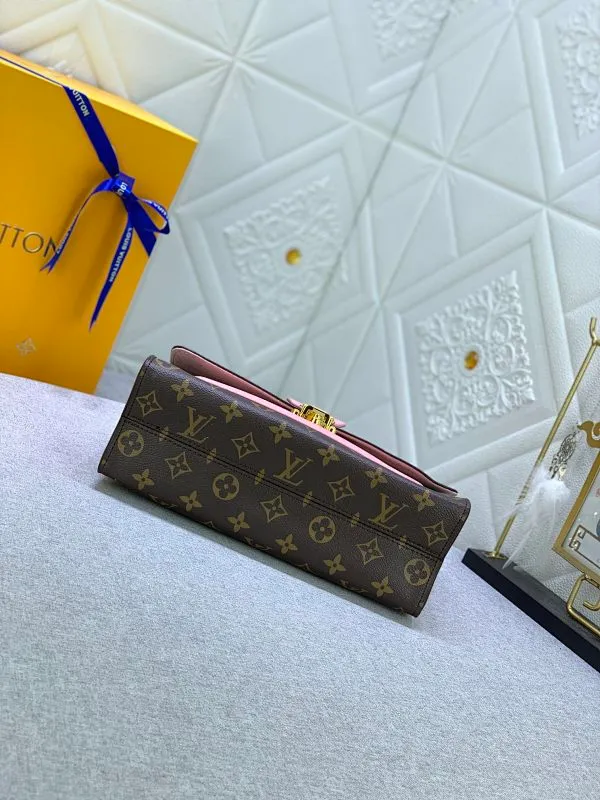 All Categories Official Website "Brand Women's Bags" Women's Bags 💙 LV French custom-made Monogram canvas and exquisite calfskin, top-notch handmade in Taiwan, perfect bottom arc of original order for quality, perfect combination of materials and unique hardware accessories, all investment regardless of cost, single shoulder, hand-held, cross-body all-match must-have style, exquisite crown lock buckle, showing the queen's style