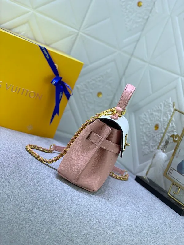 All Categories Official Website "Brand Women's Bags" Women's Bags 💙 LV 2023 New LV Crossbody Bag