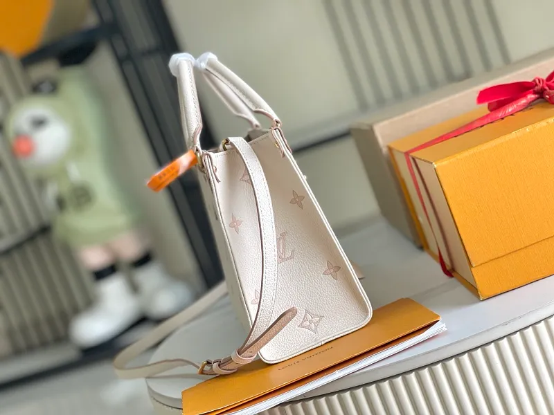All categories 💚 Authentic bags 💚 LV 2026 new LV top replica hand shoulder bag