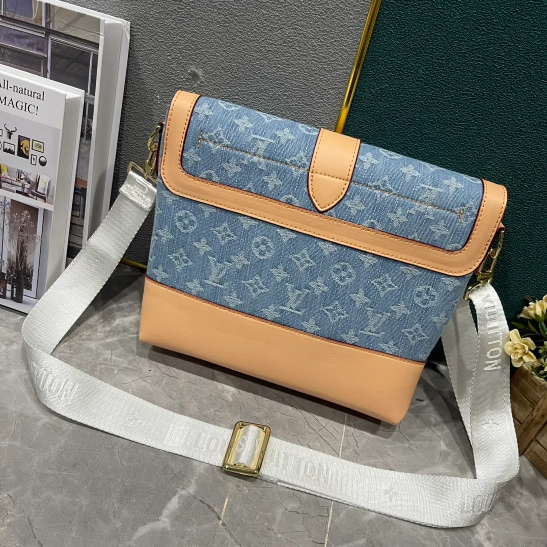 All Categories Official Website "Brand Women's Bags" Women's Bags 💙 LV 2026 New LV Crossbody Bag