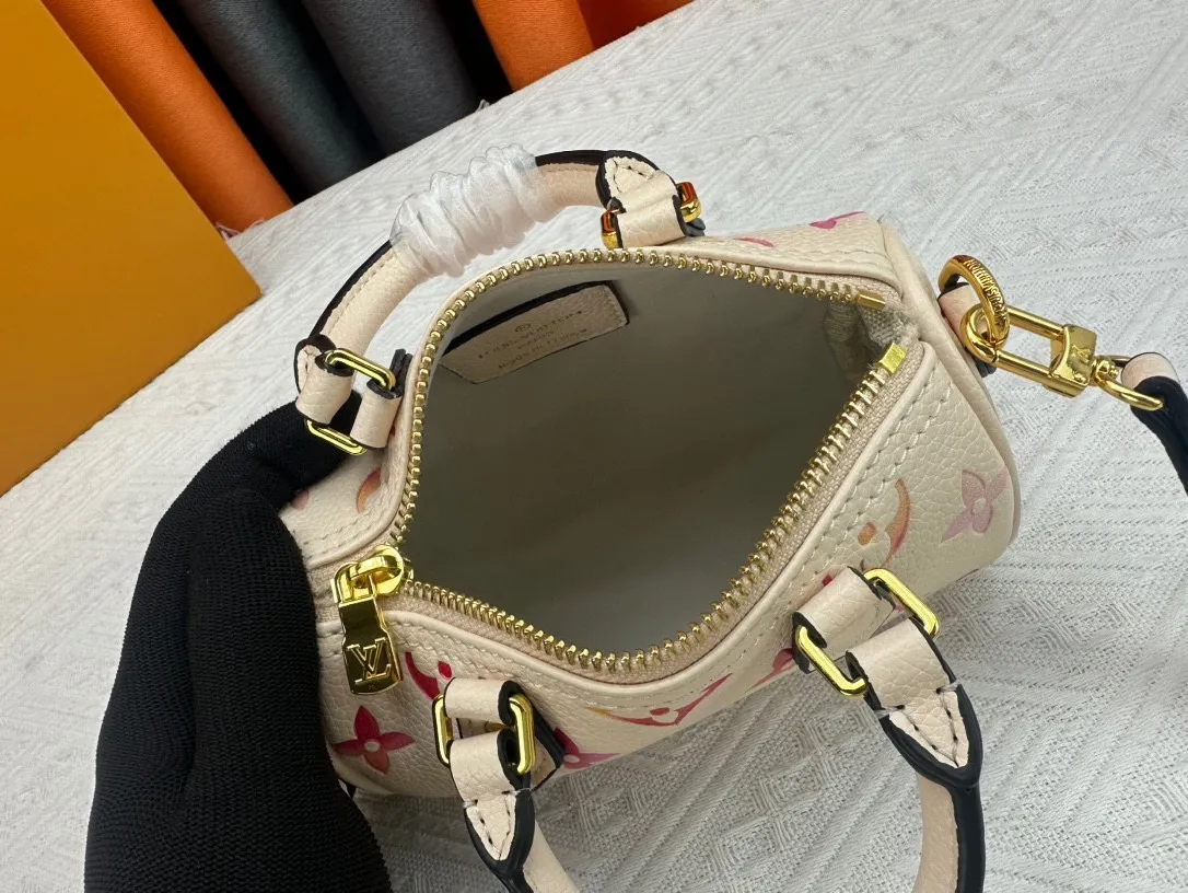 All Categories Official Website "Brand Women's Bags" Women's Bags 💙 LV 2024 Official Website New LV Crossbody Bags