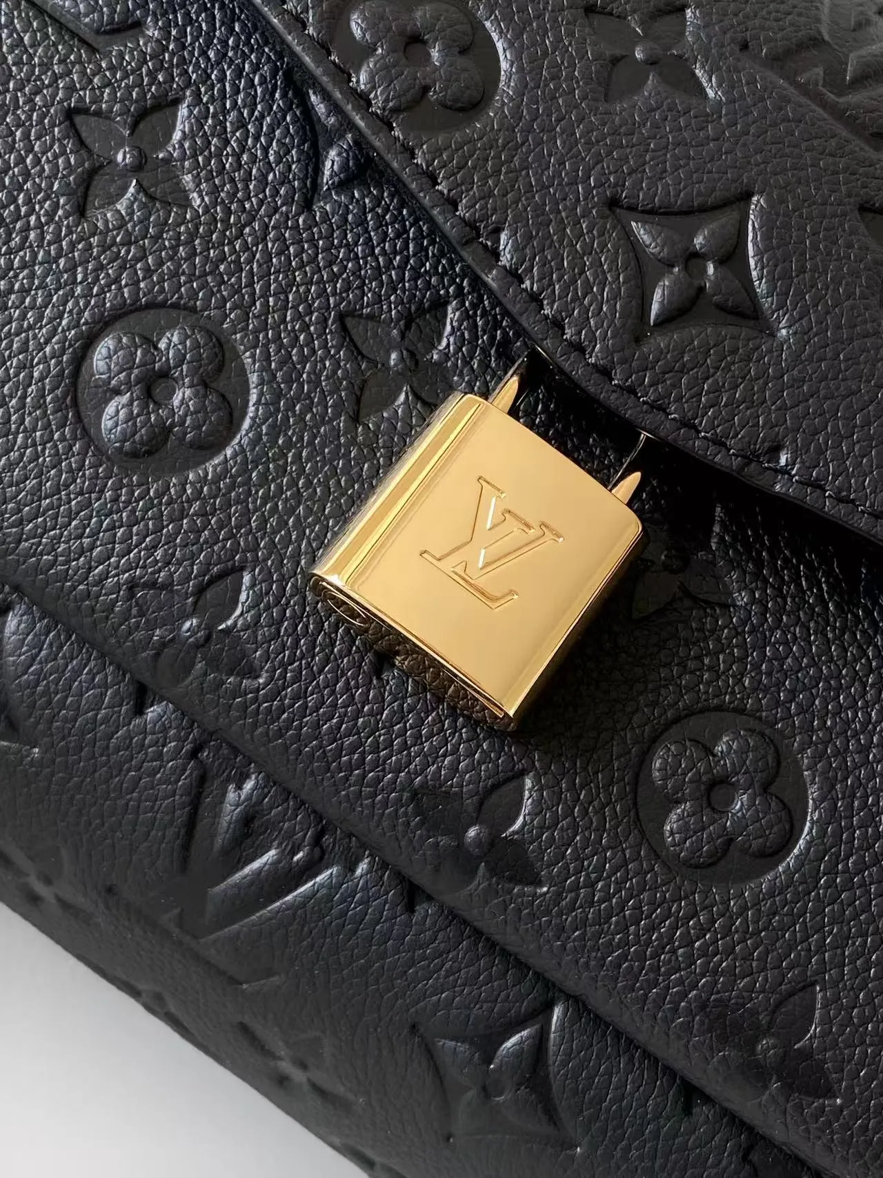 All Categories Official Website "Brand Women's Bags" Women's Bags 💙 LV 2026 Official Website New LV Armpit Bags