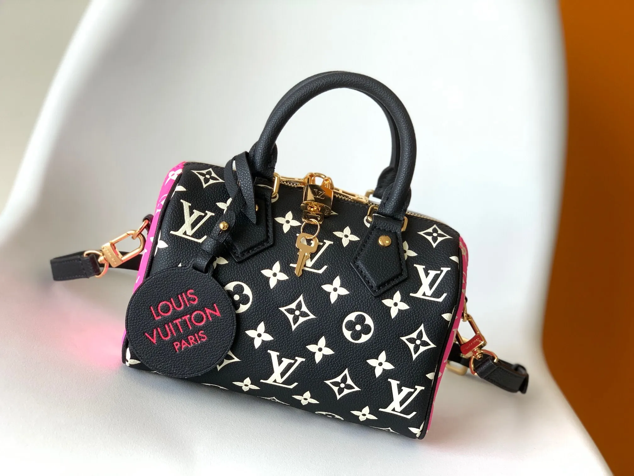 All Categories Official Website "Brand Women's Bags" Women's Bags 💙 LV 2024 Official Website New LV Crossbody Bags
