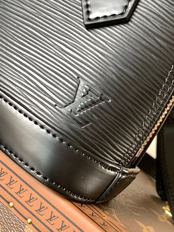 All Categories Official Website "Brand Women's Bags" Women's Bags 💙 LV 2025 New LV Crossbody Bag
