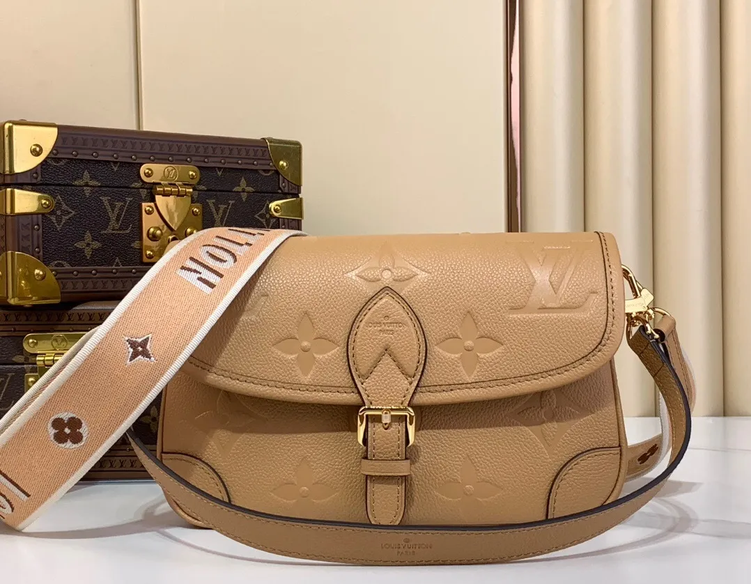 All categories 💚 Authentic bags 💚 LV 2024 official website new LV crossbody bag