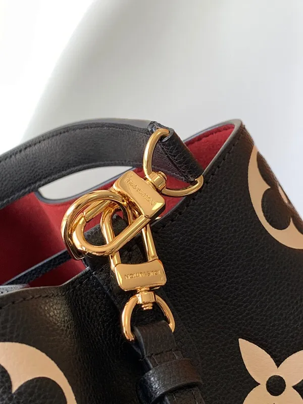 All Categories Official Website "Brand Women's Bags" Women's Bags 💙 LV 2025 New LV Crossbody Bag