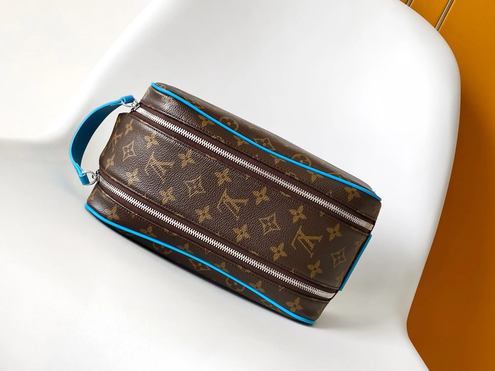 All Categories Official Website "Brand Women's Bags" Women's Bags 💙 LV 2025 New LV Cosmetic Bag