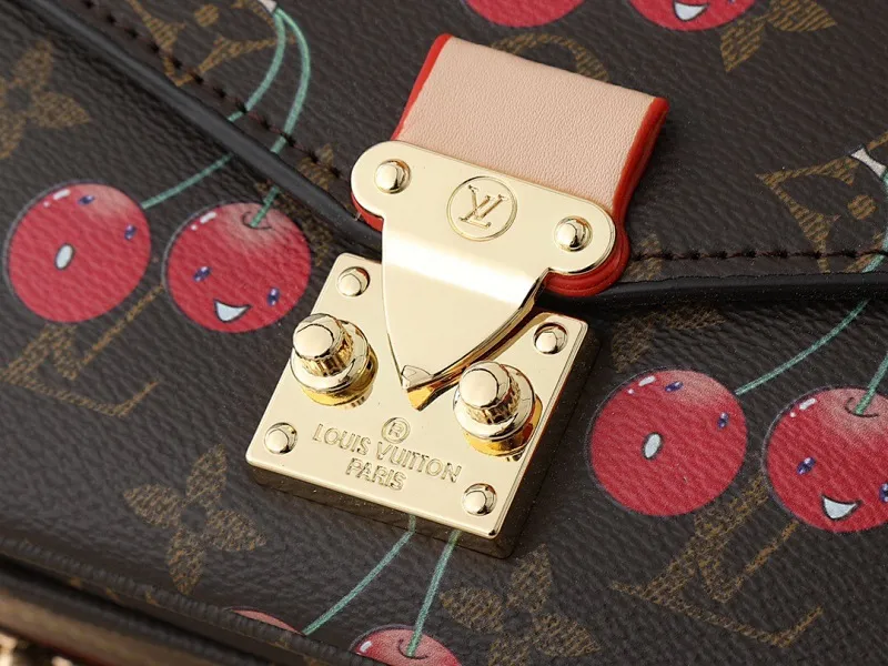 All Categories Official Website "Brand Women's Bags" Women's Bags 💙 LV 2025 New LV Crossbody Bag