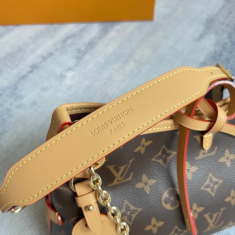 All Categories Official Website "Brand Women's Bags" Women's Bags 💙 LV 2025 New LV Crossbody Bag