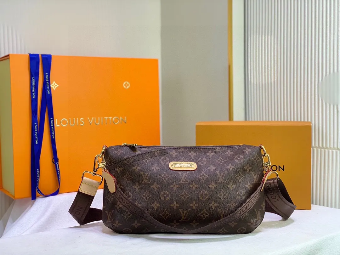Batch 220💰Original goods‼ ️Fully praised by word of mouth! Model M40719 Size: Width 30 16 [LV] Original leather hot model 💪💪 Original Korean second-hand bag introduced [strong] trendy and practical‼ ️Details can fully explain the quality🏆