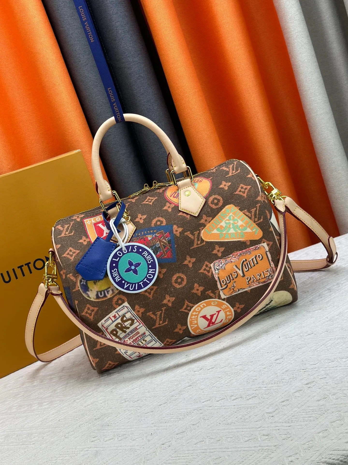P280 Upgraded original M14587 M40391 M14736 This Sedy Soft 30 handbag interprets the Monogram Dune with retro touches, with aircraft-shaped decoration and collage effect label, paying tribute to the design of the Gaston Louis Vuitton collection series. The long handle makes it easy to carry on the shoulder, making it a great travel companion. 30.0 x 21.0 x 17.0 cm (L x H x W) • Coated canvas • Cow leather trim • Metal hardware • Double zipper closure • Internal zippered pocket • Key holder • Patch name tag • Airplane style decoration • Holds 9" tablet, 6.7" smart phone, Ziy long wallet, keys, tissues, and sun • Shoulder strap: removable, non-adjustable • Strap half length: 24.0 cm • Handle: Double handle.