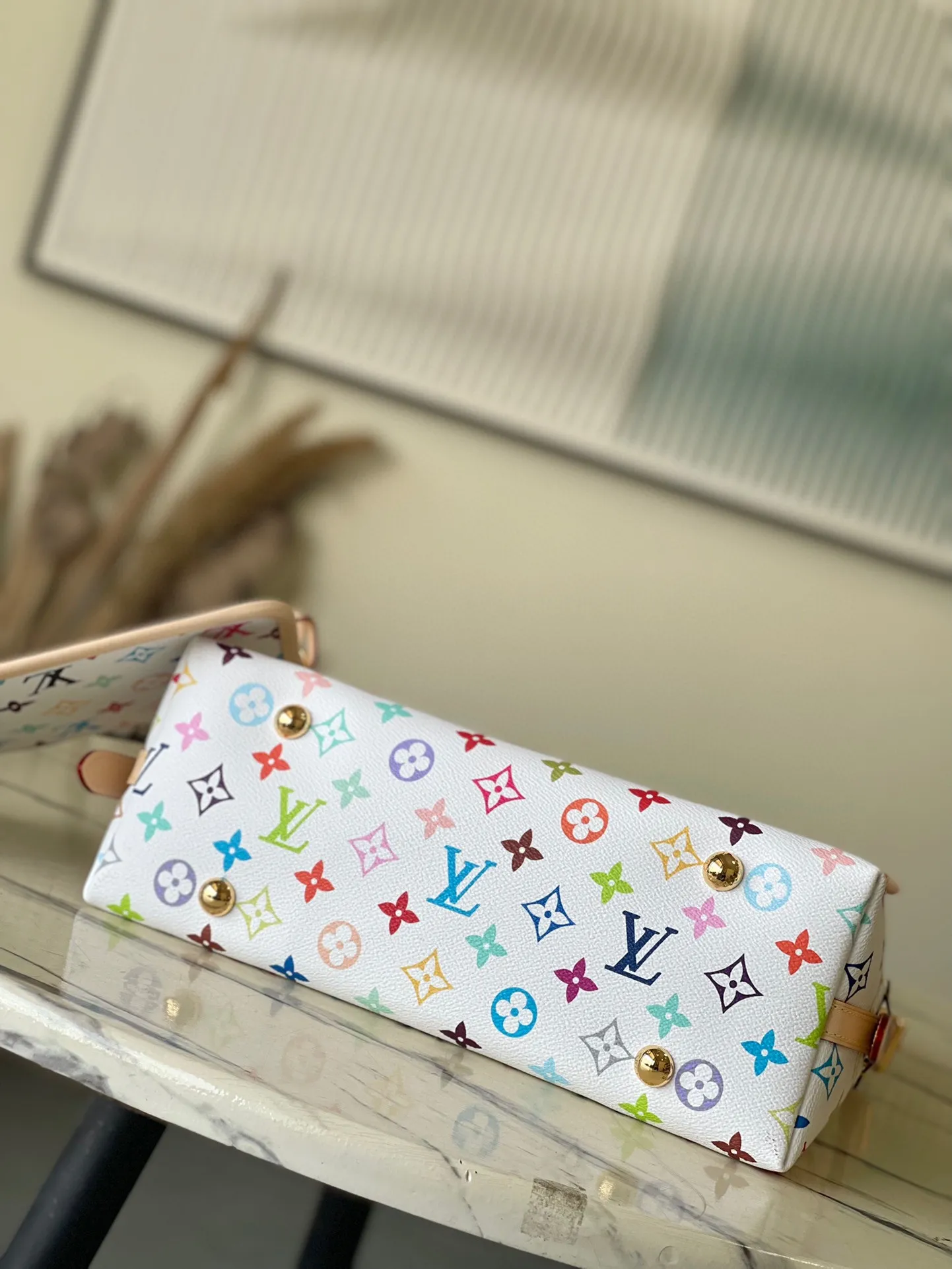 💰1260 (Steel Hardware) Top Original Order M13661 This small CarryAll handbag comes from the Louis Vuitton Calf leather trim creates a figure-hugging fit, and a designer plaque details the elegant bow. Dimensions: 29 × 24 × 12 cm