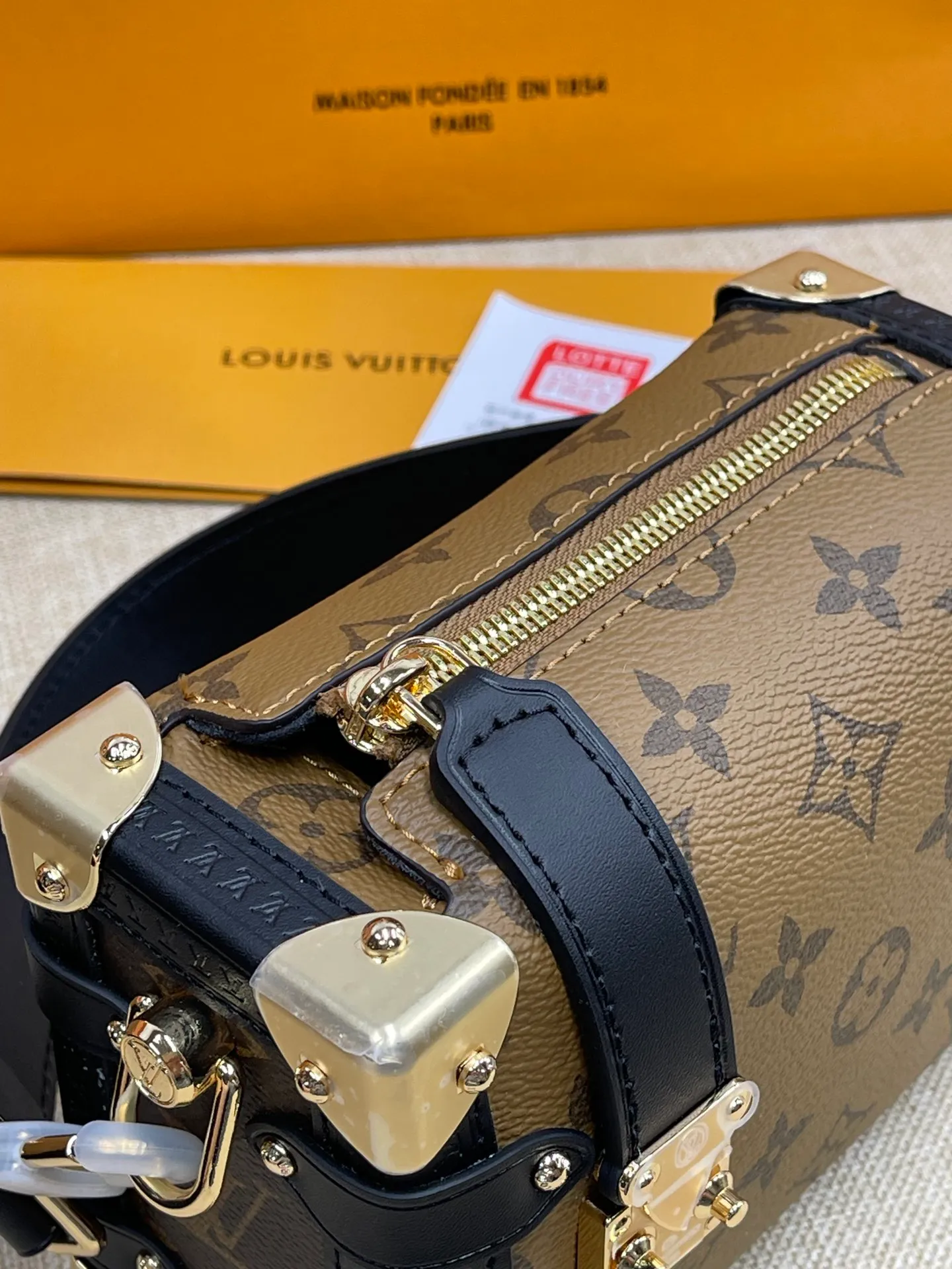 [Upgraded version] P540💰Upgraded version LV soft box🎁comes with a full set of packaging M46815 super stylish upupup The same style as Gu Ailing! Who doesn’t own a side trunk mini from L’s house? It’s a show-off trumpet, it’s really beautiful! Little guys must look up, super stylish and upupup, the same style as Gu Ailing’s! Search 🔍Lv soft box (box) size: 18*12.5