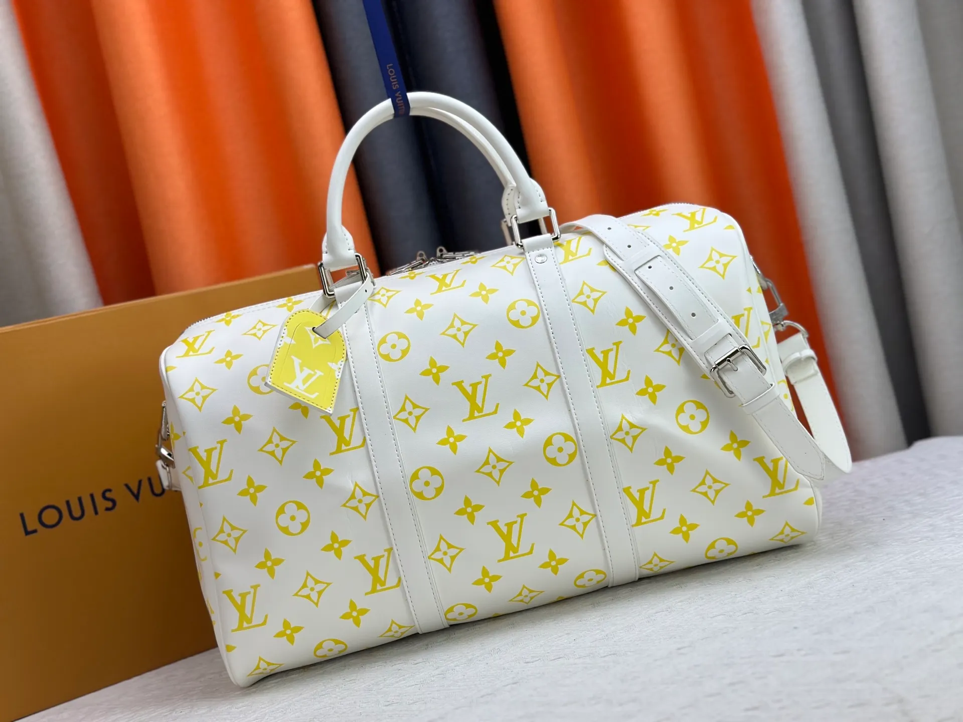 P340 M41418 New “louis vuitton’Iv travel bag travel bag louis vuitton High-definition hardware logo and inner compartment! Special lining. Smooth zipper and exquisite workmanship. A must-have for men. Size: 45x27x20.
