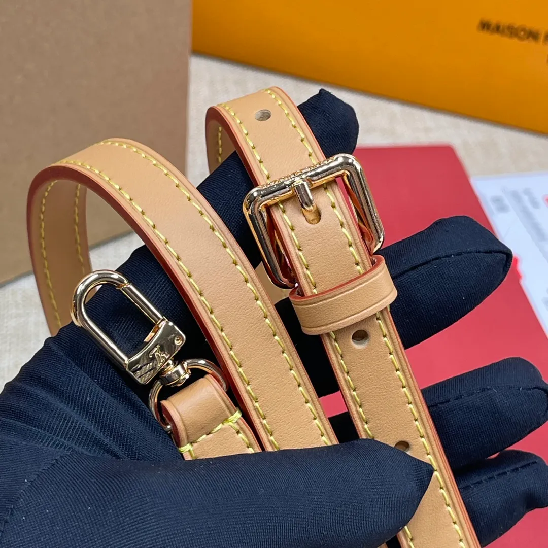 [Upgraded version] P500💰Upgraded version LV’s new NanoCannes small fortune bucket M82952 comes with a full set of packaging 💝Madam, it’s so exquisite. The nano-style small bag is full of cuteness and smartness~ The design of the fortune bucket is also very recognizable. Compared with the larger ones, the small size is more delicate when carried on the body. Have you fallen in love with her~ It’s not too cute, the kind that lasts forever. #Iv new nano size 14.5*14*12