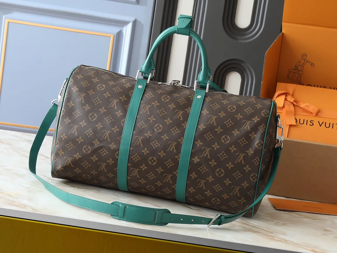 💰320💰Upgraded original M46771 yellow M46775 purple M46772 blue M46769 red M46770 orange M46774 green M46773 rose red This Keepall Bandoulière 50 travel bag is made of Monogram Macassar canvas, which simultaneously renders bright colors for the side straps, nameplate, fabric lining and top leather handle. The size of your carry-on luggage hides plenty of space. 50.0 x 29.0 x 23.0 cm (length x height x width)