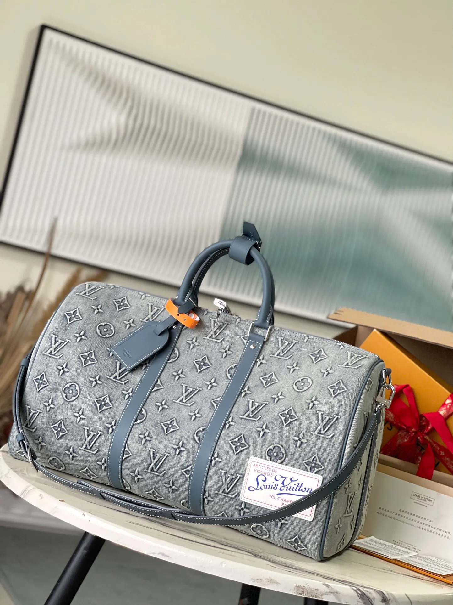 💰1480 The top original order M22532 supports counter inspection. The photo taken of duty-free goods is consistent with the product and has not been unpacked. This product is an exclusive duty-free product in the market and is the highest-end product. Inspection is supported. This product has passed strict inspection and is flawless. Please wear gloves when touching the product. This product is not returnable or exchangeable. Please confirm the product first and then remove the label on the handle. This product is temporarily not open to the public, only regular customers, and is in short supply. Dimensions: 50 x 29 x 23 cm