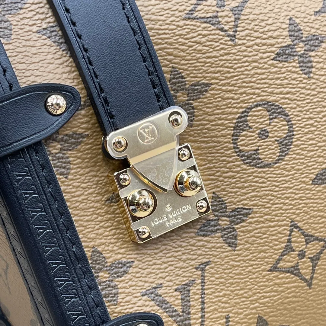 [Upgraded version] P540💰Upgraded version with full set of packaging M46358 Lv Wang Zha’s new bag trunk Gu Ailing’s catwalk soft box s is finally here!!! Super stylish upupup search🔍Lv soft box (box) size 23*16