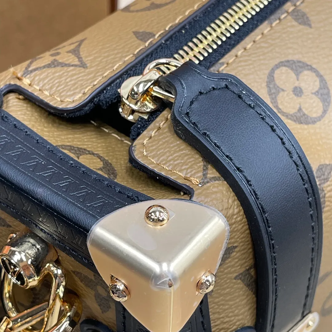 [Upgraded version] P540💰Upgraded version with full set of packaging M46358 Lv Wang Zha’s new bag trunk Gu Ailing’s catwalk soft box s is finally here!!! Super stylish upupup search🔍Lv soft box (box) size 23*16
