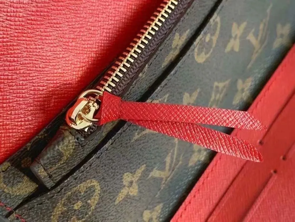 The P110Josephine Wallet is inspired by Louis Vuitton's first wallet. It is made of soft Monogram canvas and lined with brightly colored lining, giving the brand's classic design a unique and stylish beauty. The long, flat shape makes it easy to slip into any pocket or handbag. Model: M60708 Size: 19/10.