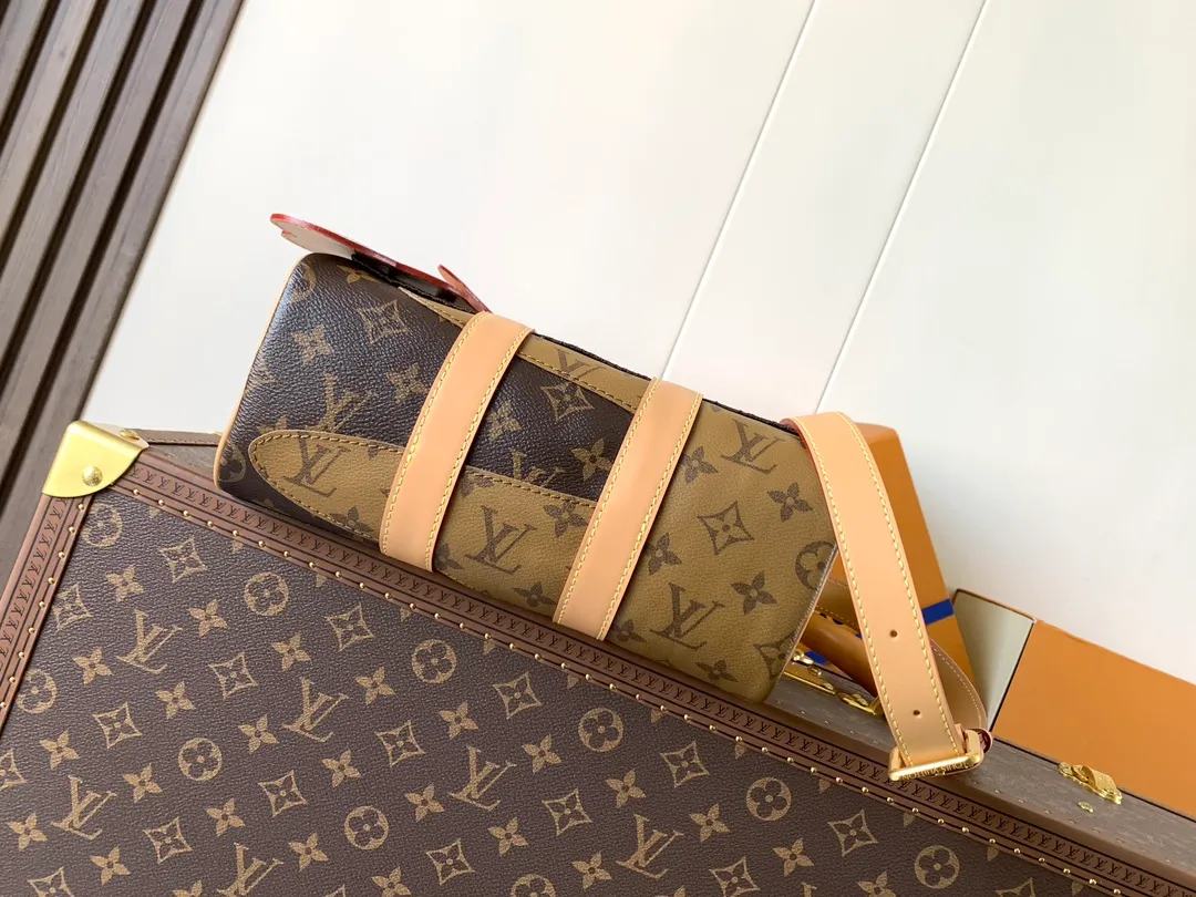 💰1220 Top original order M15428 Top original order Transcoding chip 163C This Keepall Bandoulière25 handbag is inspired by the Japanese Boro patchwork craftsmanship. The classic Monogram canvas bag is embroidered with Monogram and Damier canvas, creating a creative pattern that matches the terrain. 25 cm
