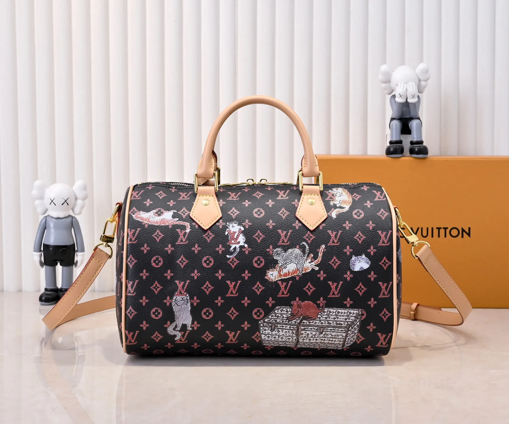 Batch 340💰M40391 80777 This Speedy Bandouliere 30 handbag draws inspiration from the brand's collection of Monogram canvas, Louis Vuitton's legendary collection. The cow leather trim highlights the traditional heritage. The rolled leather handle, engraved padlock and detachable shoulder strap continue the classic details, making it a good choice for urban life. • Size: 30X21X17cm
