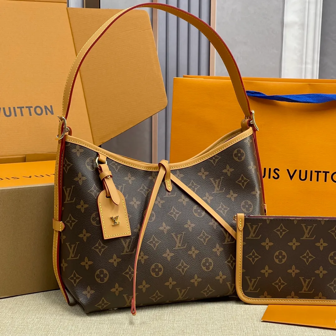[Upgraded version] P500💰Upgraded version M46203 comes with gift box packaging💝🔘Carryall PM bag (small size) The most worth buying Carryall presbyopic series ~ It’s simply yyds! 👜The Carryall handbag adopts the consistent design of the Lv family hobo handbag in appearance; it also adds a girly bow element🎀 Equipped with a detachable zippered mini bag, 🉑️ it can be used as a coin purse or can be equipped with its own chain. With some decorations, it can become a new small bag. It is multi-purpose and super practical. As a functional commuting tote bag, the Carryall combines the advantages of durability, versatility and never goes out of style. It can be worn whether you are cool or lazy 😎 Dimensions: 29 x 24 x 12cm