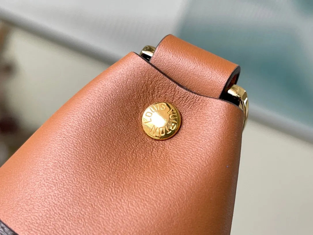 💰860 Top original order M46311 2022 catwalk model Big Moon bag Classic presbyopia with yellow flower Marel second-hand bag The recent second-hand bag style can not be said to be any more🔥, the size is very suitable! The shape is also very special. The shoulder straps are very comfortable and will not strangle the shoulders. It is both beautiful and practical. Dimensions: 38.30.10 cm