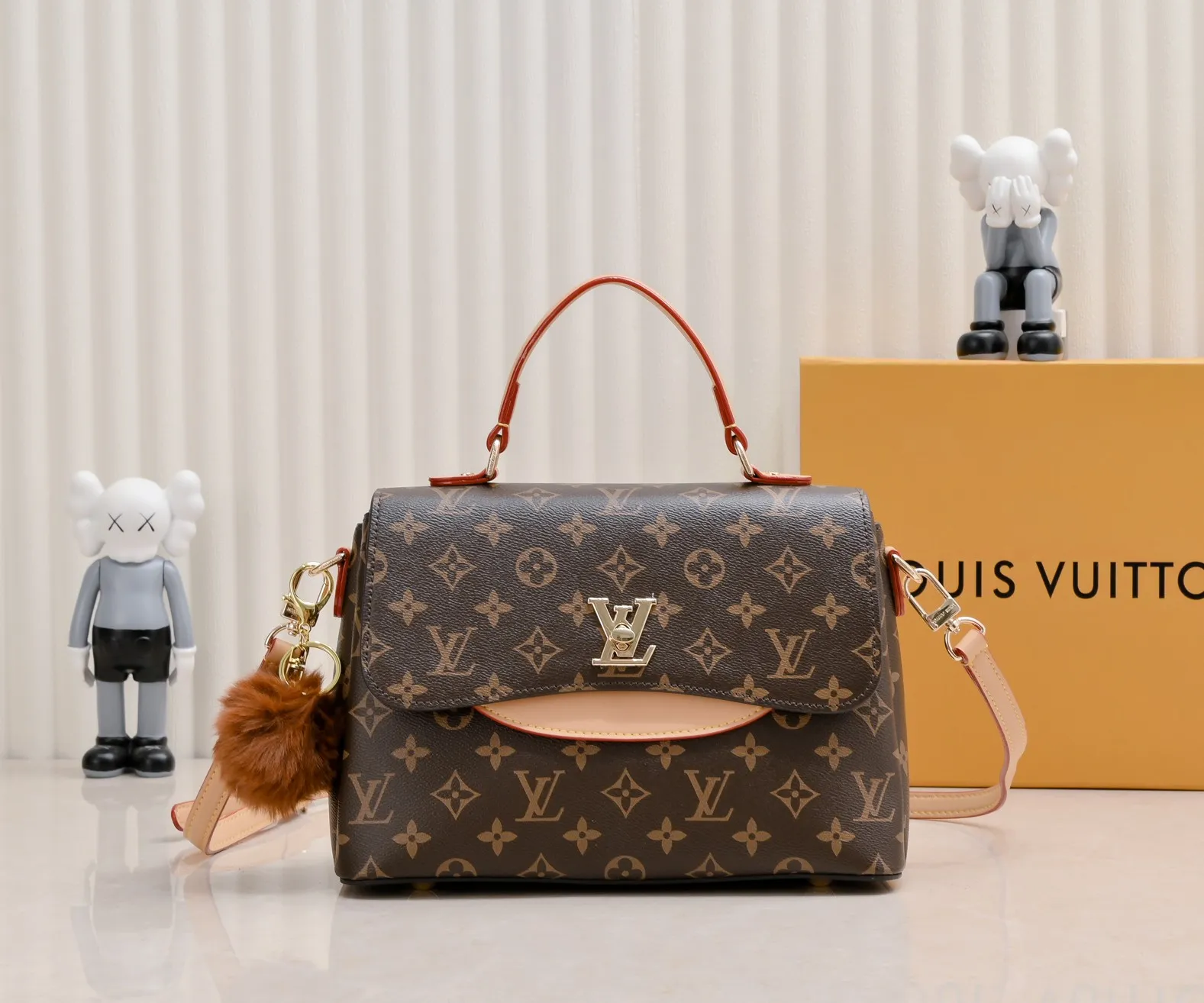 ¥500💰 Exclusive real shot-upgraded version ‼ ️New spring and summer products☀️ 💥Louis Vuitton 2023 popular practical and fashionable handheld crossbody model💪 Model: 56122🎉Color matching latest style Métis The unique shape exudes elegance. Presbyopic/yellow/original cowhide with original buckle hardware, made of soft Monogram canvas, has multiple practical pockets and three compartments. Size: length 27x height 18x ​​width 12cm