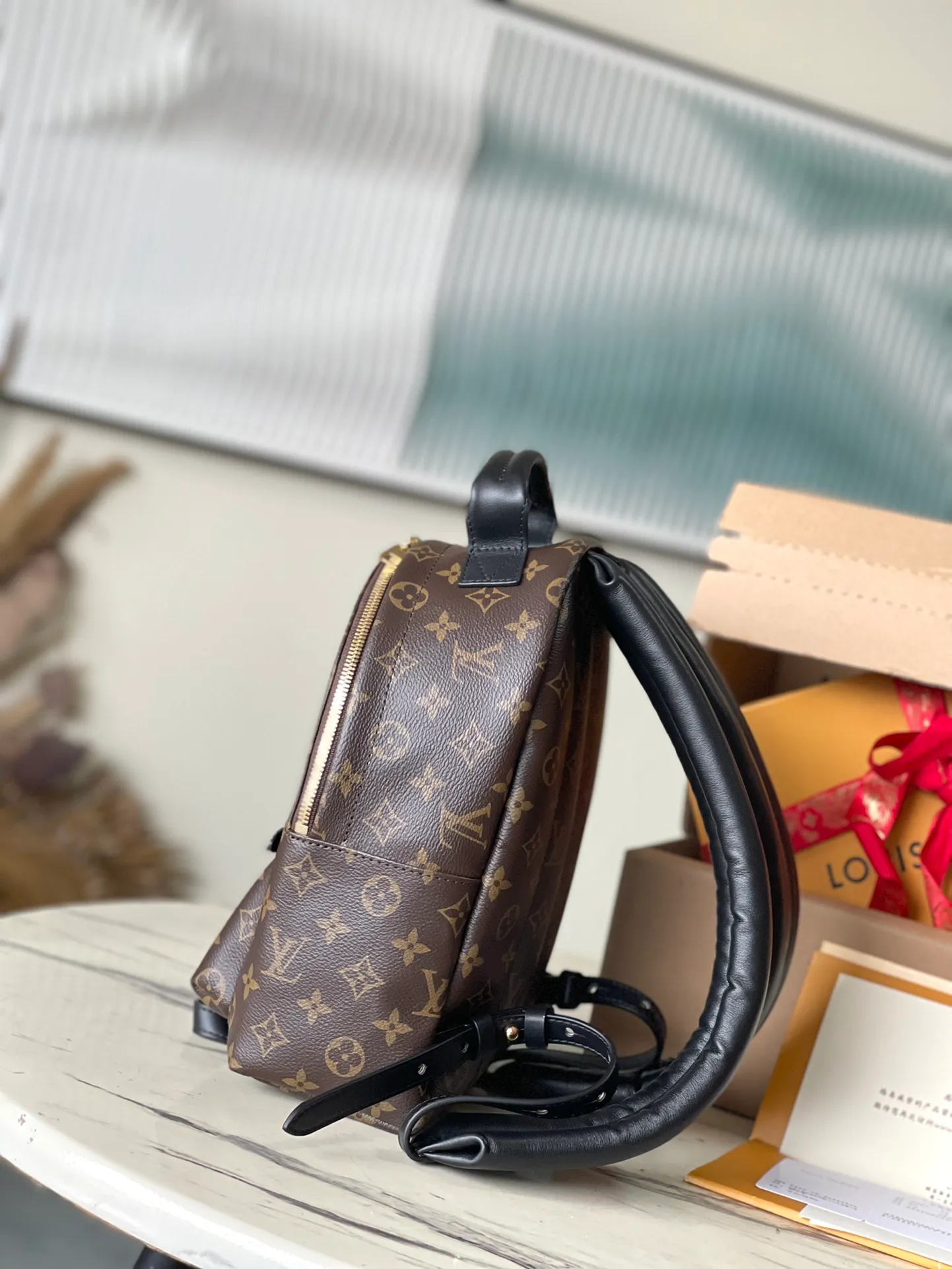 💰760 The top original order M44871 supports counter inspection. The photos taken of duty-free goods are consistent with the product and the packaging is unopened. This product is an exclusive duty-free product in the market and is the highest-end product. Inspection is supported. This product has passed strict inspection and is flawless. Please wear gloves when touching the product. This product is not returnable or exchangeable. Please confirm the product first and then remove the label on the handle. This product is temporarily not open to the public, only regular customers, and is in short supply. Dimensions: 22 x 29 x 10 cm