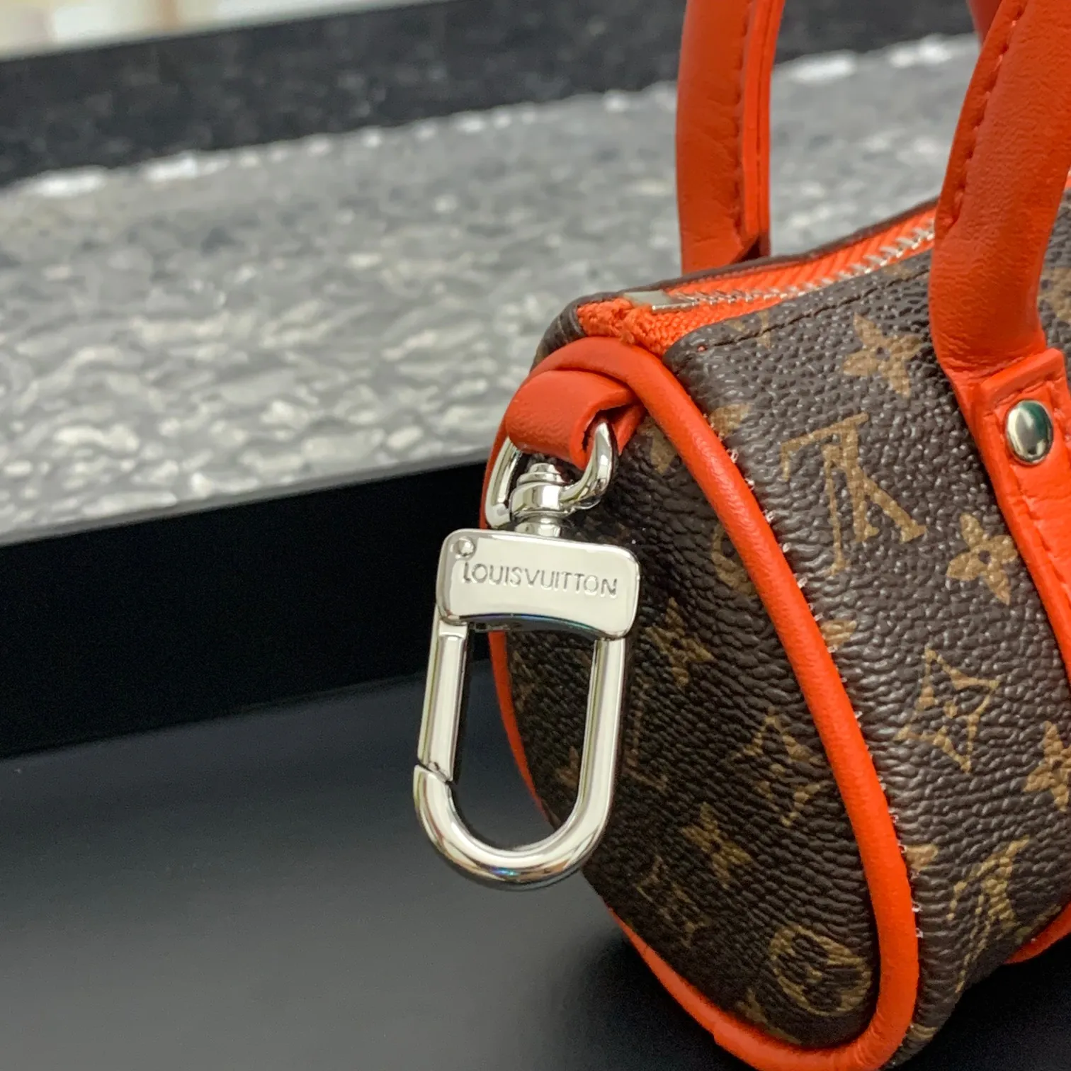 💰200 shipped😍 MINI KEEPALL bag charm and keychain ☀️Louis Vuitton Louis Vuitton lv mini pillow bag pendant ☀️This Mini Keepall bag charm and keychain condenses the classic handbag configuration, boldly showing the spirit of adventure. Monogram canvas with LV inscribed hook buckle, whether hung on a belt or handbag, its zipper closure and built-in keychain ensure secure storage