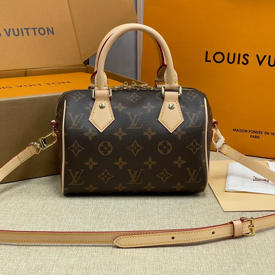 [Upgraded version] P540💰Upgraded version New pillow bag M46234❣️Comes with complete packaging❣️With new version of adjustable leather shoulder strap Speedy 20 handbag💖The strap is even more fashionable! Dimensions 20.5x 13.5x 12cm