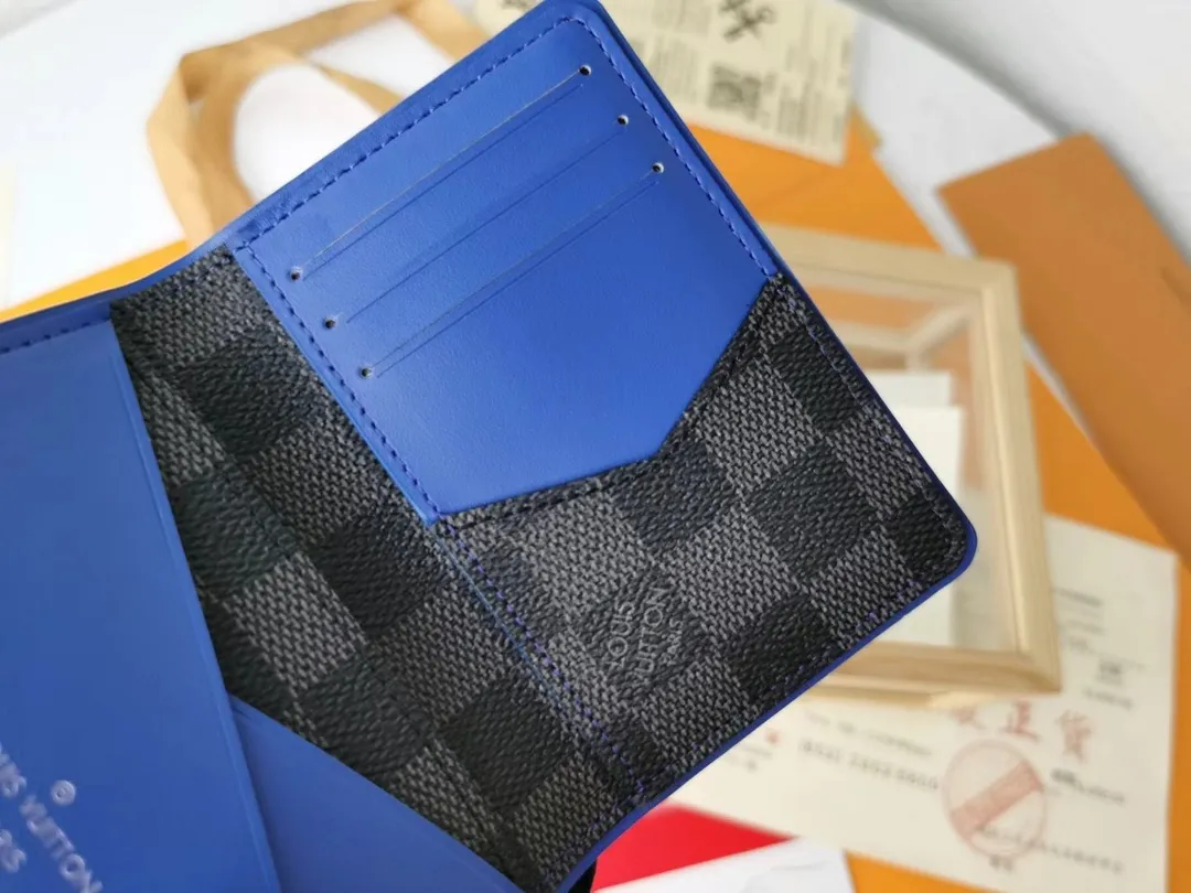 P110💰Top Original💎N63144 black check with yellow, this pocket wallet combines the elegance of Damier Graphite canvas with the delicate texture of Epi leather, with stripes emblazoned with the Louis Vuitton logo. The elegant design can accommodate credit cards, banknotes and receipts, making it suitable for daily carrying or gift giving. Detailed Features 8.0 x 11.0 x 1.0 cm (L x H x W) Epi leather and Damier Graphite coated canvas Coated cowhide leather trim Cowhide lining, card compartment, inner pocket, outer patch pocket This product is made in one of France, Spain, Italy and the United States