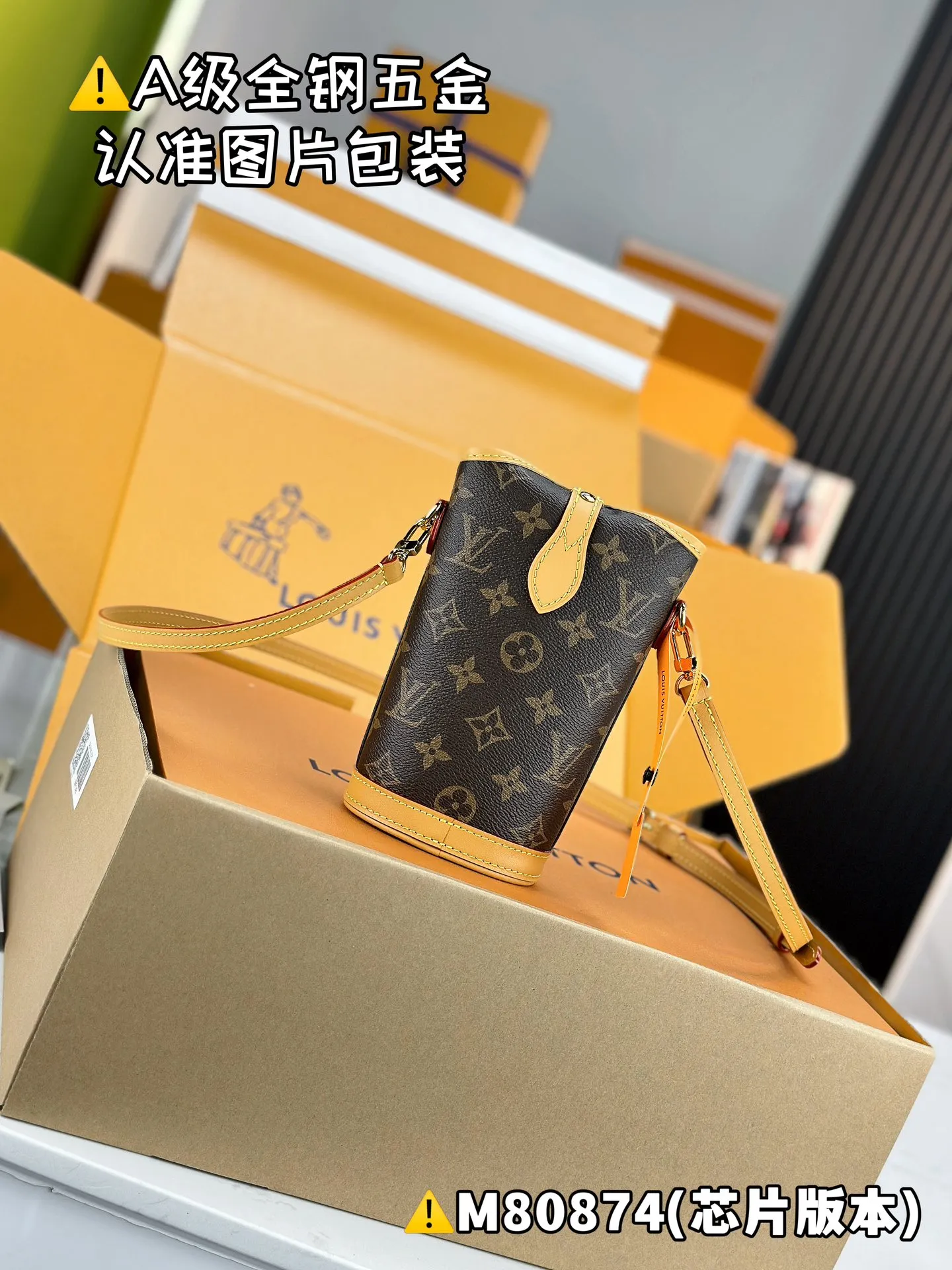 💰1240｛Authentic grade｝【Special grade MB high elastic fabric】FOLD ME Clutch Model: M80874 Material: A+ grade all steel hardware, imported high elastic fabric Packaging: Full set of special grade duty-free MB packaging Dimensions: 14.5 x 18 x 6.5 cm
