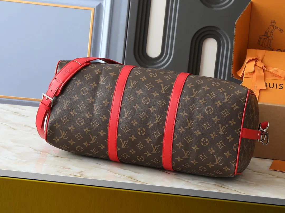 💰320💰Upgraded original M46771 yellow M46775 purple M46772 blue M46769 red M46770 orange M46774 green M46773 rose red This Keepall Bandoulière 50 travel bag is made of Monogram Macassar canvas, which simultaneously renders bright colors for the side straps, nameplate, fabric lining and top leather handle. The size of your carry-on luggage hides plenty of space. 50.0 x 29.0 x 23.0 cm (length x height x width)