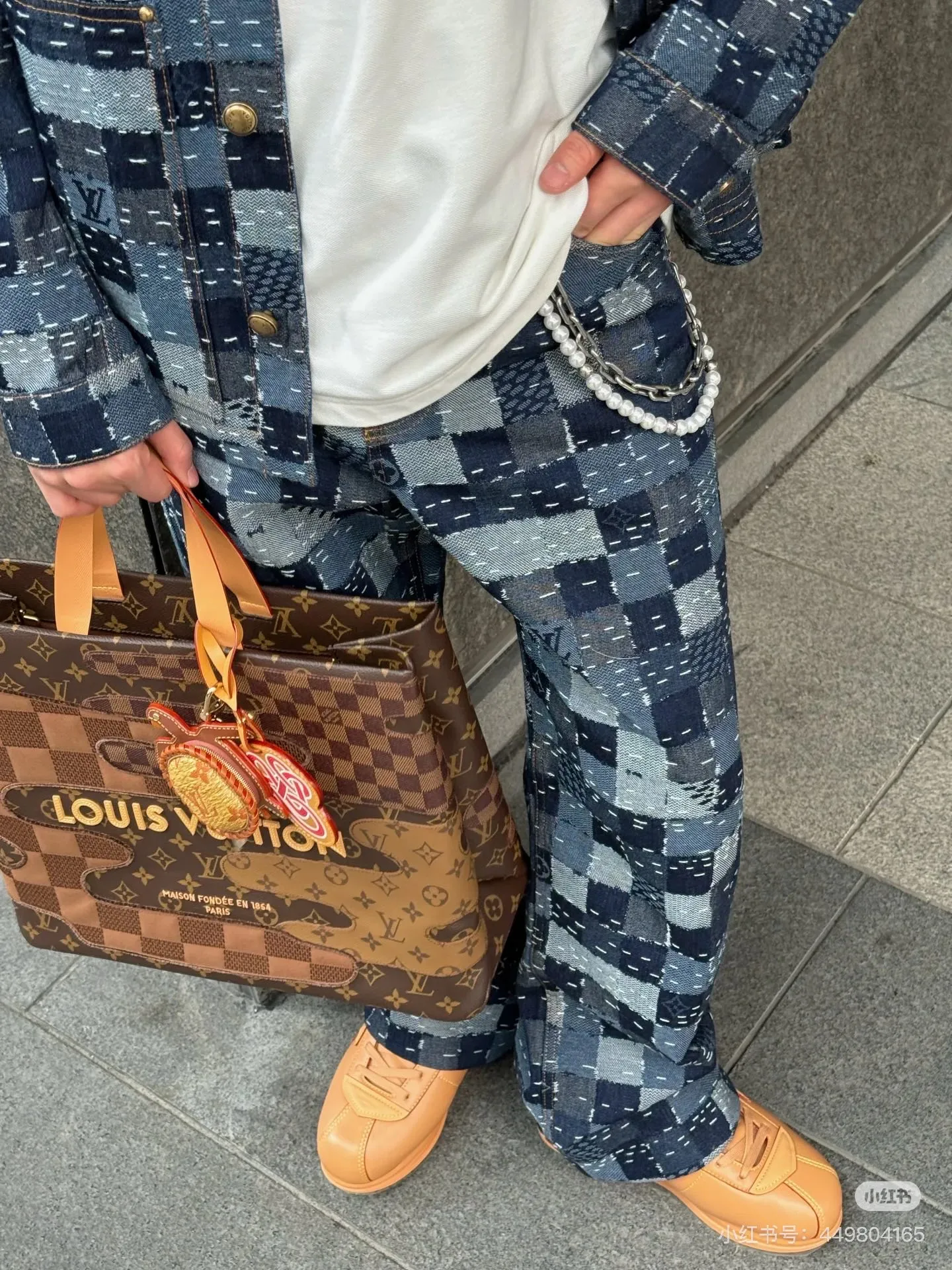 Batch 320💰M24457 presbyopic plaid purple. Grass green pink black orange blue green gray presbyopia plaid black crocodile pattern orange crocodile pattern This medium Shopper bag is inspired by the Louis Vuitton shopping bag, with the words Louis Vuitton and Maison Fondée En 1854 written in soft calfskin, with top handles and a detachable shoulder strap. Dimensions: 42x34x16cm