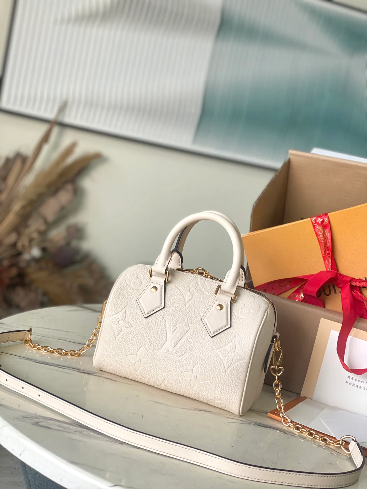 💰1160 (top layer leather) top original order M58954, support counter inspection, duty-free goods photos taken are consistent with the product, unopened packaging. This product is an exclusive duty-free product in the market and is the highest-end product. Inspection is supported. This product has passed strict inspection and is flawless. Please wear gloves when touching the product. This product is not returnable or exchangeable. Please confirm the product first and then remove the label on the handle. This product is temporarily not open to the public, only regular customers, and is in short supply. Dimensions: 20.5 x 13.5 x 12 cm